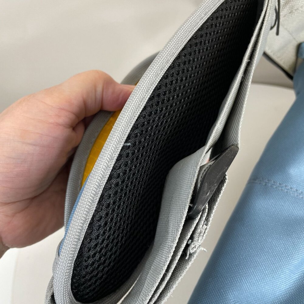 Outdoor Products Unisex Messenger Bag NWT Padded Back To School College Courier - Picture 8 of 16